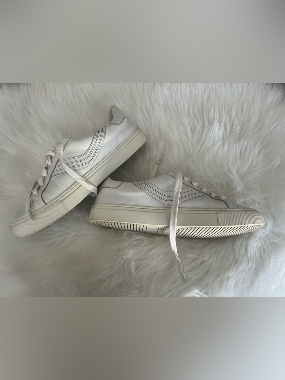Tory Sport Chevron Womens Sneaker White Size 9 Low-Top Sneakers